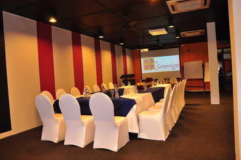 The Sovereign Hotel Kolombo Bagian luar foto