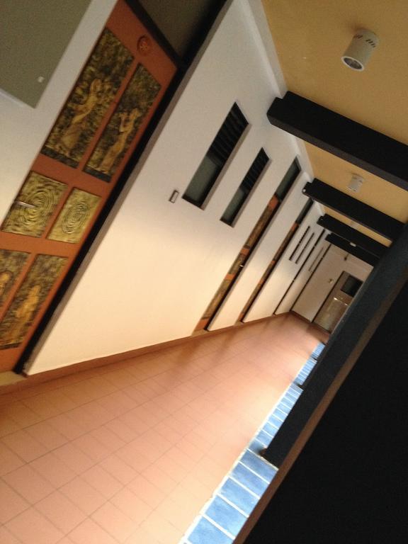 The Sovereign Hotel Kolombo Bagian luar foto